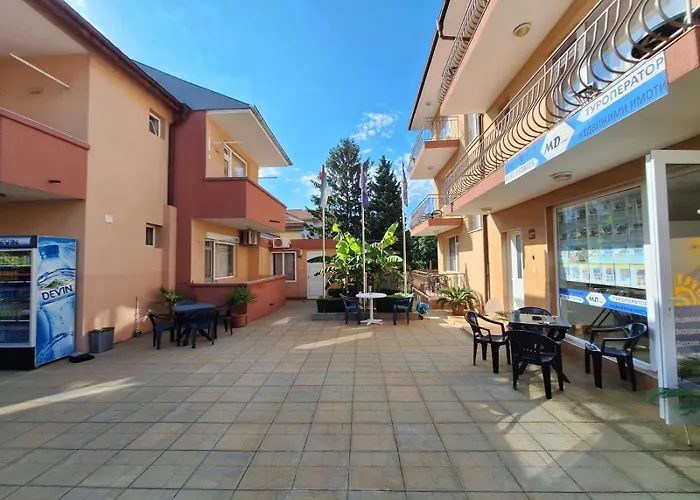 招待所 авеню *